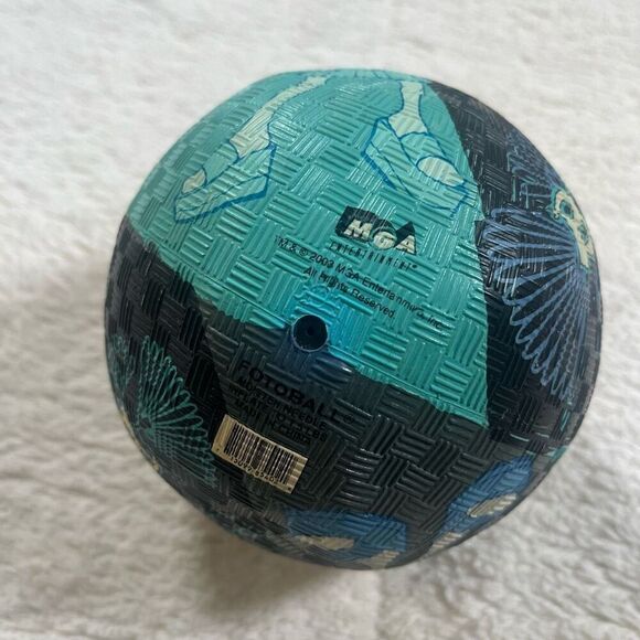 Vintage Y2K Bratz MGA Entertainment Mini Ball - Picture 2 of 4